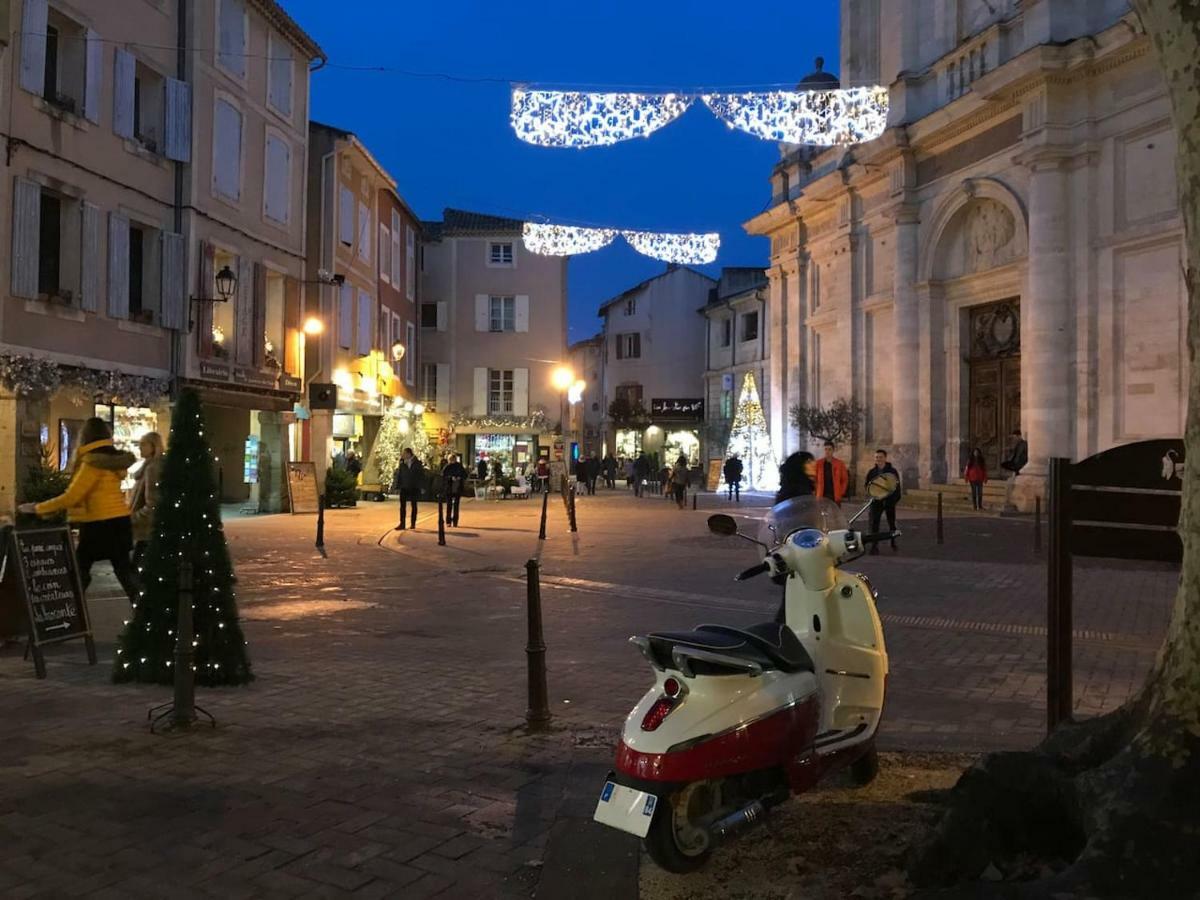 Apartmán La Magnanerie LʼIsle-sur-la-Sorgue Exteriér fotografie